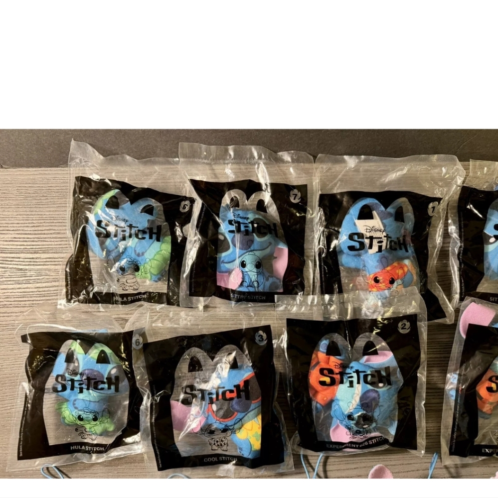 2022 Stitch McDonald's toys set of 7 (#5 missing) New w/boxes - Picture 5 of 5